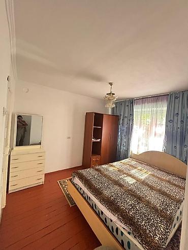 помишения баткен: 3 комнаты, 53 м², 104 серия, 2 этаж — 1
