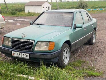срочно продаю авто мерс: Mercedes-Benz E 260: 1988 г., 2.6 л, Механика, Бензин, Седан