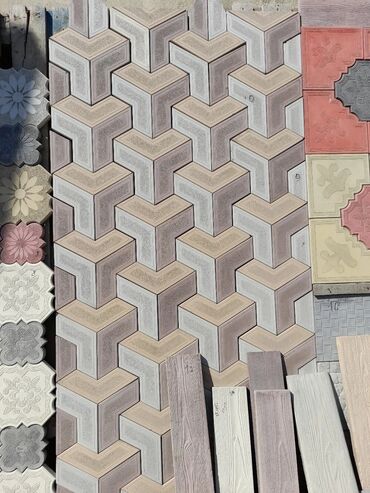 Kərpiclər: Tamet Daşlarinin satisi.Her novde her olcude tamet daslari pres — 16