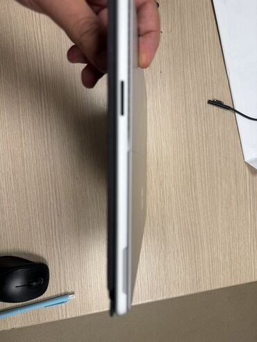 Digər planşetlər: Microsoft Surface Pro 9 planşet-noutbuk hibridi + Type Cover — 6