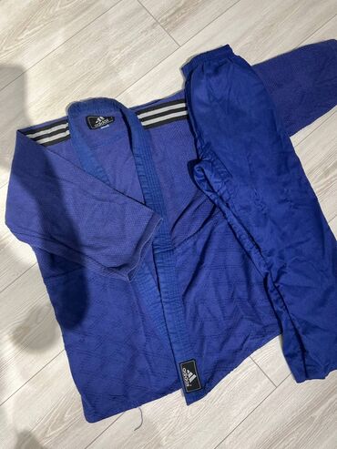 тренажеры для дома бишкек: Кимоно для единоборств — два комплекта 1) Синий комплект Adidas: -