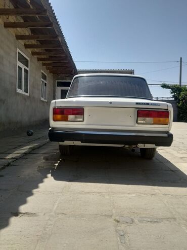 VAZ (LADA): VAZ (LADA) 2107: 1.6 l | 2006 il 98000 km Sedan — 4