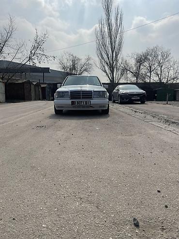 e klass: Mercedes-Benz W124: 1990 г., 2.3 л, Механика, Бензин, Седан — 5
