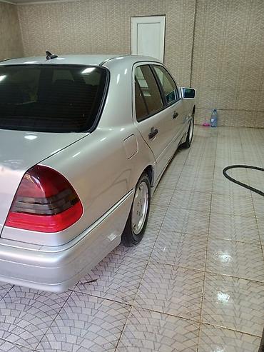 w202 baqaj: Mercedes-Benz C 180: 1.8 l | 1999 il Sedan — 6