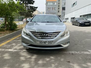 Hyundai: Hyundai