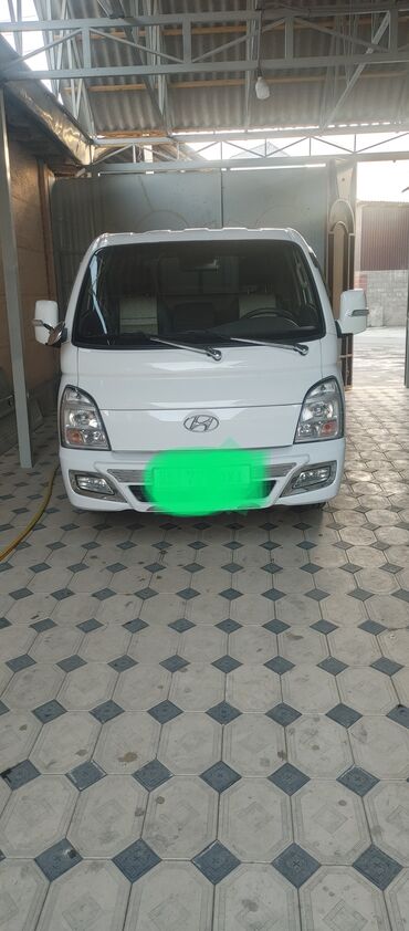 домкрат гидравлический для вытяжки авто: Жүк ташуучу унаа, Hyundai, Стандарт, 3 т, Колдонулган