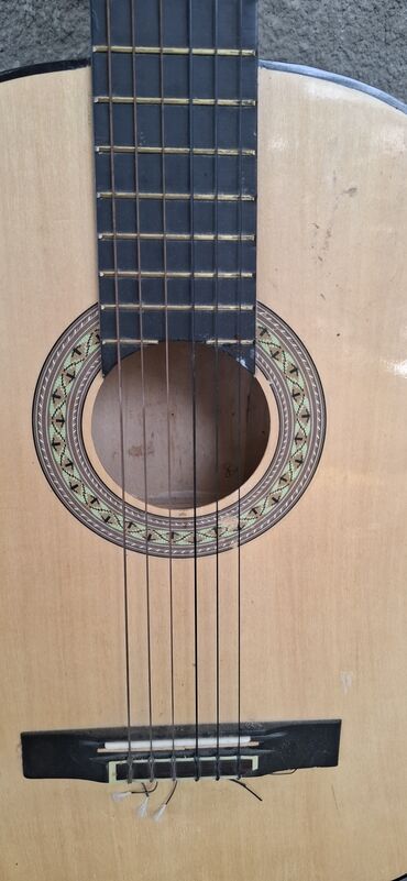 Гитары: Гитара гитары есть еще скрипка 1/8 и аккордеон барабанная установка — 13