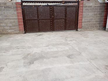 Продажа коттеджей и домов: Продаётся дом: 3-комнатный, с центральным отоплением. Расположение — 8