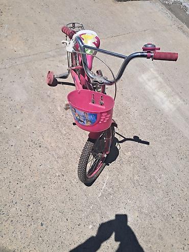 7 yaş: Uşaq velosipedi – Winx temalı, 16 düym təkərli Xüsusiyyətlər: - — 5