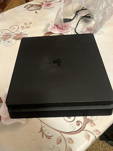 xbox one fat: Sony PlayStation 4 Slim oyun konsolu - Model: PS4 Slim (qara rəng) — 1