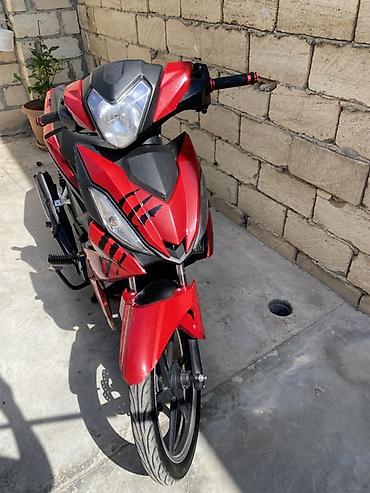 Mopedlər,skuterlər: Sport üslubunda şəhər motosikleti/skuter - Rəng: qırmızı-qara — 2