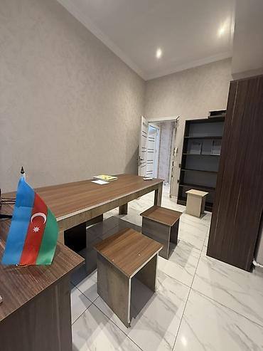 Qiymetde endirim olacaq Ofis mebelləri dəsti Tərkib: - İş masası: sağ