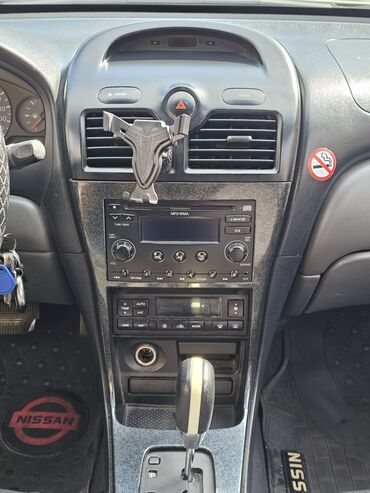 Nissan: Nissan Sunny: 1.6 l | 2010 il Sedan — 10