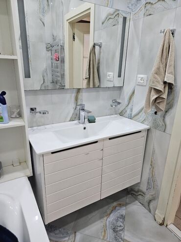 Məişət kimyəvi maddələri: Moydadır 130 azn
Unvan azadlıq pasyolka kırov.
Zəhra🌷8500nn