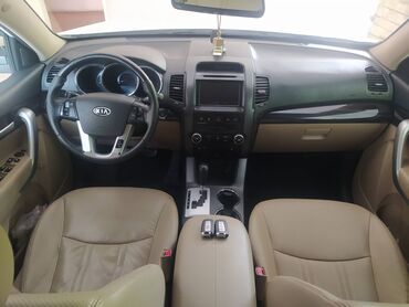 Kia: Kia Sorento: 2 l | 2010 il Ofrouder/SUV — 29
