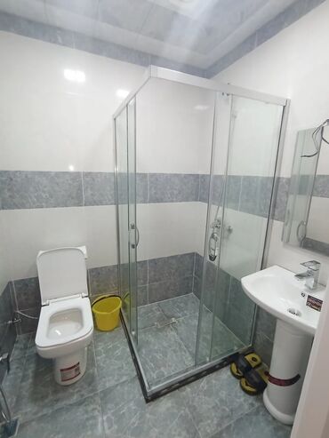 Бачки для унитаза: Hamam/tualet dəsti – tam təchizatlı - Duş kabinası: şüşə sürgülü