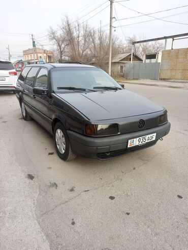 Volkswagen: Volkswagen Passat: 1990 г., 1.8 л, Механика, Газ, Универсал