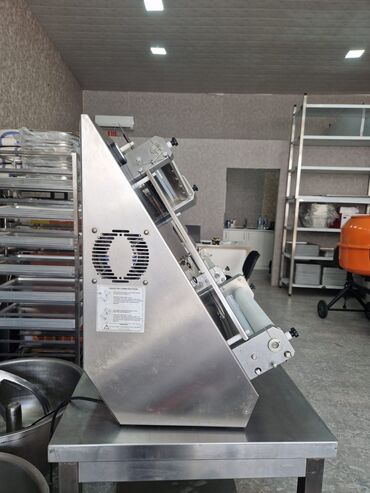yuxa yayan aparat satilir: Stolüstü xəmir yayan Şengün Makina Model: Sm-40 Türkiyə istehsalıdır