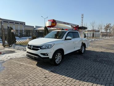электродвигатель асинхронный: Автовышка | Стрела 12 м. 350 т | Борт 1111 кг