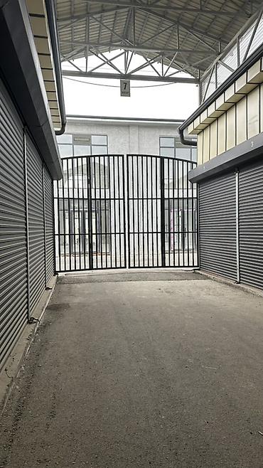 продаю салон коасоты: Продаются торговые павильоны с роллерами - Формат: линейка из — 4
