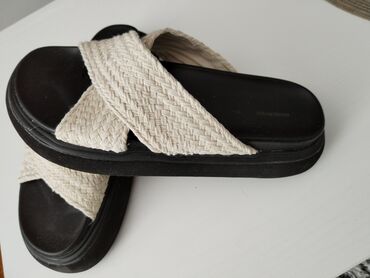 čizme kaubojke ženske: Papuče za plažu, Reserved, 40