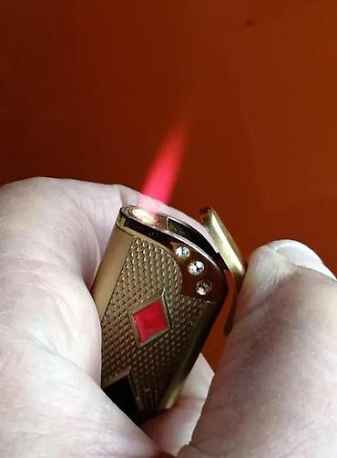 Upaljači i prateća oprema: Volkswagen Official VW lighter Vintage KENT AS, Karo upaljač. Cena za — 12
