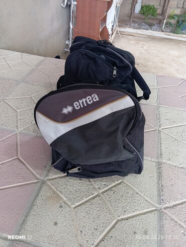 İdman çantaları: Idman üçün təkərli sumkalar satılır 3 ədəddir yekə sumkadir əla — 2