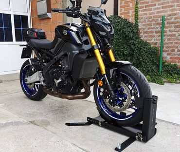 skuteri sa tri tocka: Nosač/držač/fixator/stalak Moto tocka, za parking/prevoz