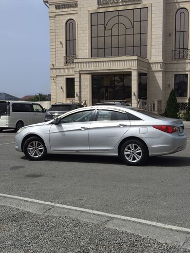 Hyundai: Hyundai Sonata: 2012 г., 2 л, Автомат, Газ, Седан