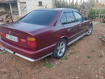 BMW 530: 1988 г., 2.1 л, Механика, Бензин, Седан at lalafo.kg — 3 BMW 530: 1988 г., 2.1 л, Механика, Бензин, Седан — 3