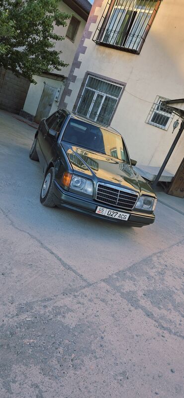 Mercedes-Benz: Mercedes-Benz E-Class: 1993 г., 2.9 л, Механика, Дизель, Седан