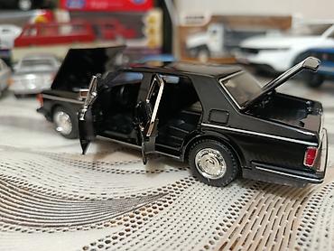 Rolls-Royce: Kolleksiya üçün metal model avtomobil – klassik lüks sedanın miniatür — 3