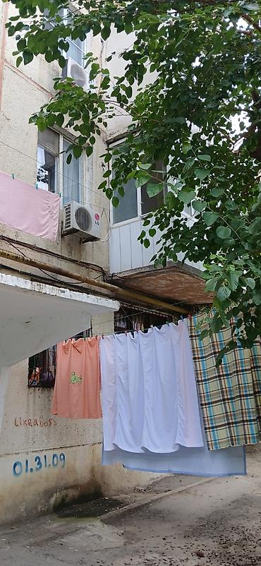 memar ecemi: Bakı, 4-cü mikrorayon, 2 otaqlı, Köhnə tikili, m. Memar Əcəmi, 39 kv. m — 1