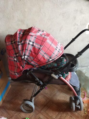 Детский мир: Продается коляска в хорошем состоянии 1000 сом