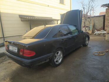 Mercedes-Benz: Mercedes-Benz : 1997 г., 2 л, Автомат, Бензин, Седан