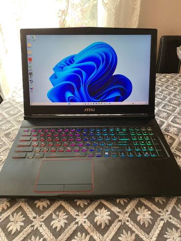 çap maşını: İşlənmiş MSI, 15.6 ", 1 TB