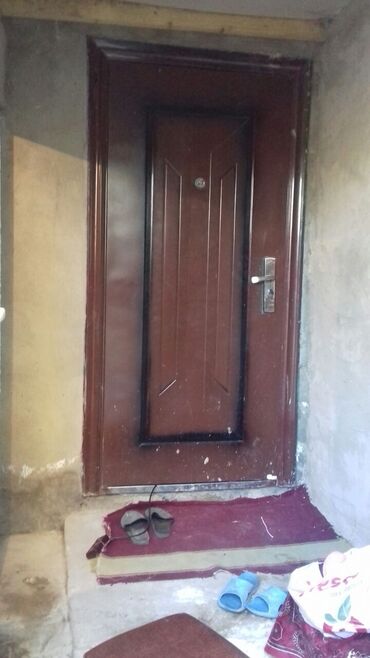 4 otaqli ev almaq: Поселок Бинагади 1 комната, 40 м², Нет кредита, Средний ремонт