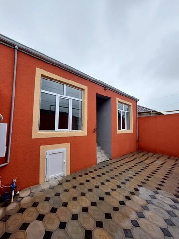 аренда особняков посуточно: 80 м², 3 комнаты, Комби, Газ, Электричество