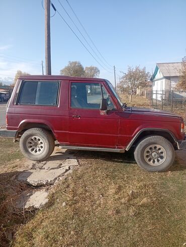 шины ош: Компактный трёхдверный внедорожник бордового цвета. Основные at lalafo.kg шины ош: Компактный трёхдверный внедорожник бордового цвета. Основные