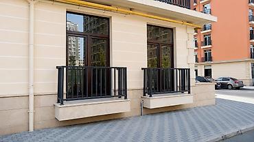 dernegul: West Town-da 1-ci mərtəbə, kommersiya potensiallı 110.9 m² sahə — 2