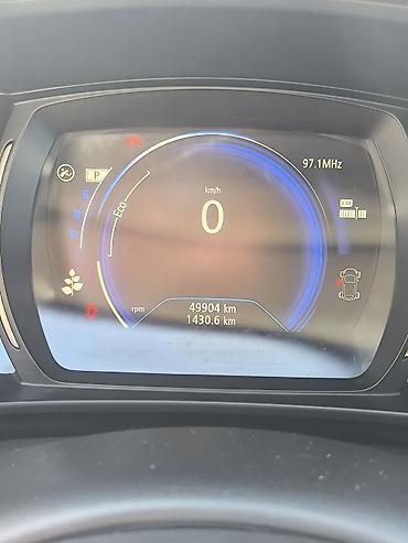 телефон для авто: Автомобиль (пассажирский салон и приборная панель) Описание: - — 2