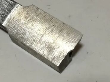 Ostali uređaji: Glodalo, burgija, svrdlo strugarski noz 13,2mm Fi10mm (2948) Glodalo — 3
