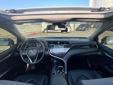 Toyota: Toyota Camry: 2020 г., 2.5 л, Гибрид — 4