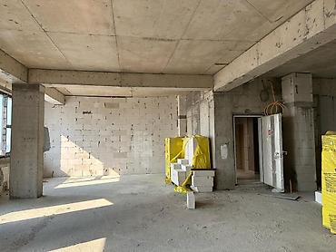sovetskide kiraye evler: Ağ şəhər, 3 otaqlı, Yeni tikili, 140 kv. m — 1
