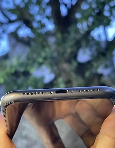 iphone usb: IPhone 11, 128 GB, Qara, Zəmanət, Kredit, Simsiz şarj — 4