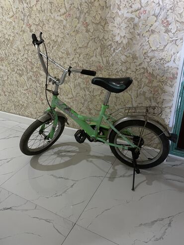 Velosiped ehtiyyat hissələri: Ölçü 16. Əla vəziyyətdə. Giymət son