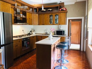 Həyət evləri və villaların satışı: 4 otaqlı, 200 kv. m, Yeni təmirli — 7