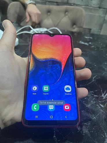 iphone 13 minu: Samsung Galaxy A10, 32 GB, rəng - Qırmızı, İki sim kartlı — 1