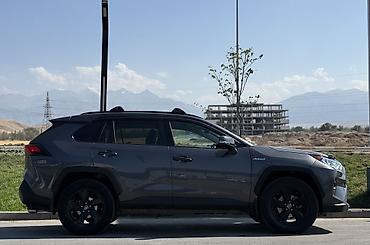 Toyota: Toyota RAV4: 2019 г., 2.5 л, Автомат, Гибрид, Кроссовер — 4