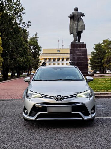 Toyota: Toyota Avensis: 2016 г., 1.8 л, Вариатор, Бензин, Хэтчбэк